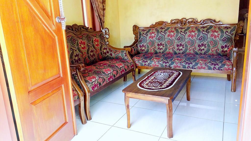 Ragha Homestay Batukaras Esterno foto