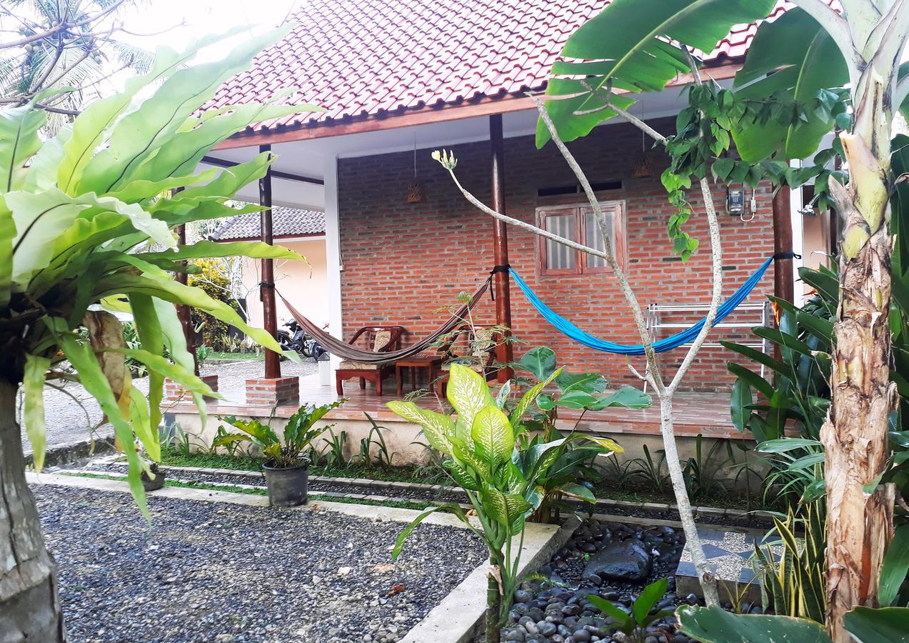 Ragha Homestay Batukaras Esterno foto