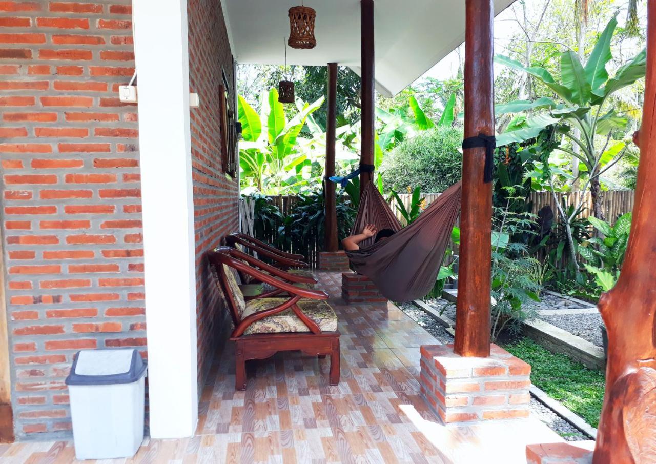 Ragha Homestay Batukaras Esterno foto